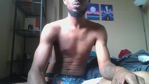 Milk Chocolate Sensei online show from January 7, 2025, 4:37 pm