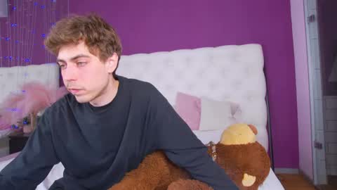 Snapshot of milkhunter_ chatting on April 11, 2026, 6:40 am milkhunter_ online show from April 11, 2026, 6:40 am