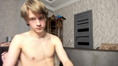 Isaac online show from April 10, 2026, 8:13 pm