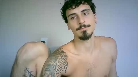 Snapshot of milkoffee chatting on December 3, 2024, 5:23 pm milkoffee online show from December 3, 2024, 5:23 pm