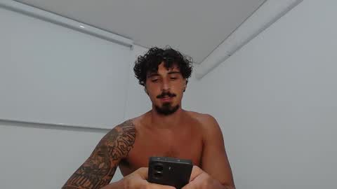 Snapshot of milkoffee chatting on February 16, 2026, 10:50 pm milkoffee online show from February 16, 2026, 10:50 pm