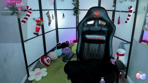 milky cute online show from January 10, 2025, 12:49 am