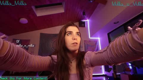 milla_milla online show from December 6, 2024, 6:15 am