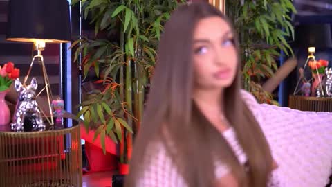 Milla online show from February 16, 2026, 6:20 am