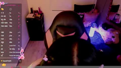 Snapshot of millandiux chatting on February 12, 2026, 2:17 am millandiux online show from February 12, 2026, 2:17 am