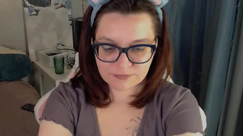 Snapshot of millapoolys chatting on February 18, 2026, 11:01 pm Milla online show from February 18, 2026, 11:01 pm