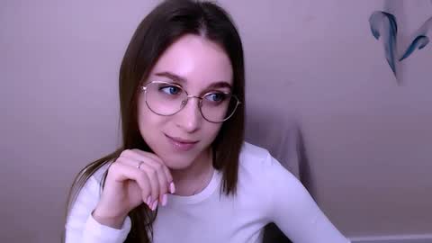 Snapshot of millasamsd chatting on March 7, 2026, 1:19 pm Milla online show from March 7, 2026, 1:19 pm