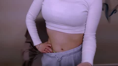 Snapshot of millasamsd chatting on March 12, 2026, 10:43 am Milla online show from March 12, 2026, 10:43 am