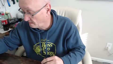 millenium0129 online show from February 18, 2025, 2:59 pm