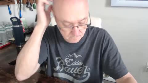 millenium0129 online show from October 10, 2025, 6:18 pm