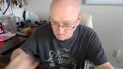 Snapshot of millenium0129 chatting on March 5, 2026, 5:42 pm millenium0129 online show from March 5, 2026, 5:42 pm