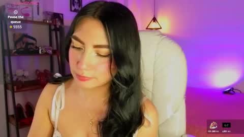 miller_vanessa_ online show from September 18, 2025, 9:28 pm