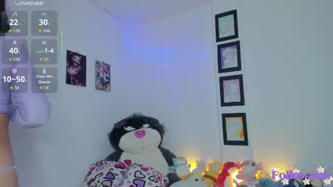 Snapshot of millie_lamar chatting on April 23, 2026, 9:06 pm online show from April 23, 2026, 9:06 pm