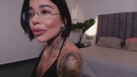 Snapshot of milliejhonson chatting on January 17, 2026, 12:59 am Mila online show from January 17, 2026, 12:59 am