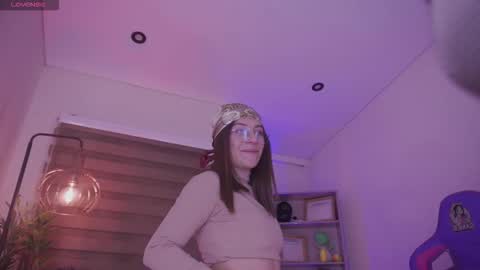 MILLY online show from November 21, 2025, 5:22 pm