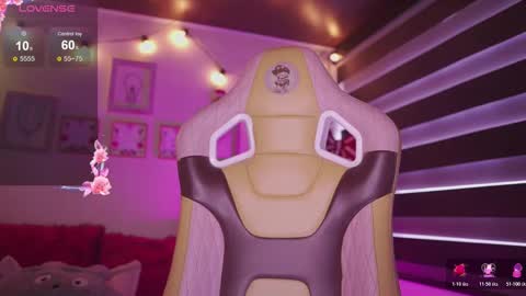 MILLY online show from December 15, 2025, 6:56 pm