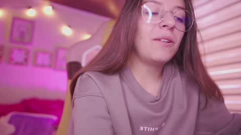 MILLY online show from March 16, 2026, 7:18 pm