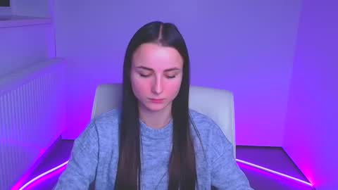 Milly online show from December 17, 2024, 4:00 pm