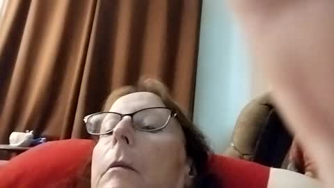 miloanj online show from June 28, 2026, 8:37 pm