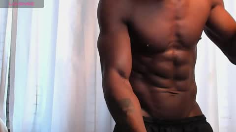 Snapshot of miltonn_jakee chatting on January 13, 2025, 4:30 pm Miltonn online show from January 13, 2025, 4:30 pm
