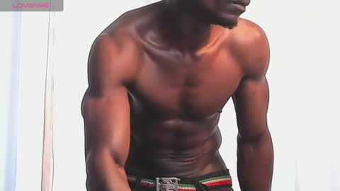 Snapshot of miltonn_jakee chatting on January 16, 2025, 2:19 pm Miltonn online show from January 16, 2025, 2:19 pm
