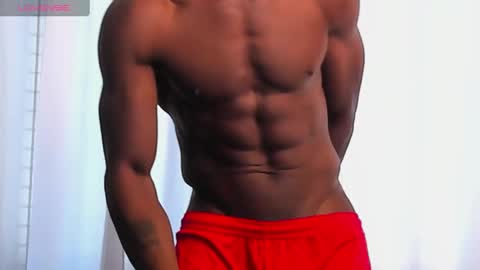 Snapshot of miltonn_jakee chatting on January 20, 2025, 7:04 pm Miltonn online show from January 20, 2025, 7:04 pm