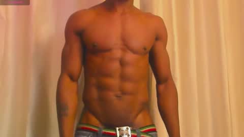 Snapshot of miltonn_jakee chatting on February 12, 2025, 4:12 am Miltonn online show from February 12, 2025, 4:12 am