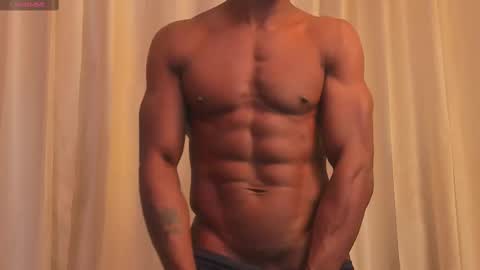 Snapshot of miltonn_jakee chatting on February 28, 2025, 12:21 am Miltonn online show from February 28, 2025, 12:21 am