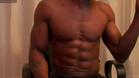 Snapshot of miltonn_jakee chatting on March 6, 2025, 7:47 am Miltonn online show from March 6, 2025, 7:47 am