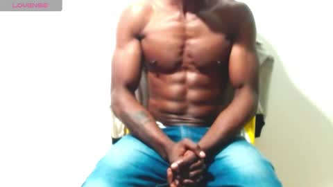 Snapshot of miltonn_jakee chatting on March 12, 2025, 4:51 am Miltonn online show from March 12, 2025, 4:51 am