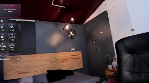 Snapshot of milu_collins chatting on January 16, 2025, 5:33 pm Milu online show from January 16, 2025, 5:33 pm