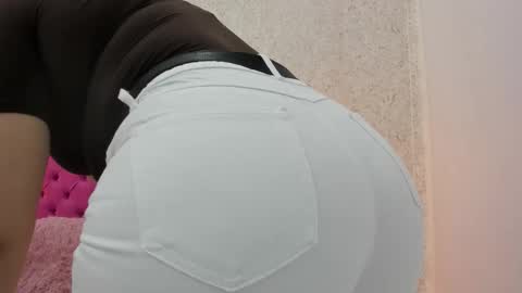 Milu Gomez online show from February 26, 2026, 11:31 am