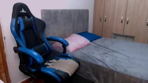 miluu_444 online show from May 28, 2026, 12:30 am