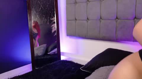 Snapshot of miluv19 chatting on November 13, 2025, 9:03 pm miluv19 online show from November 13, 2025, 9:03 pm