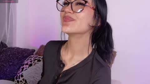 miluv19 online show from April 15, 2026, 9:48 pm