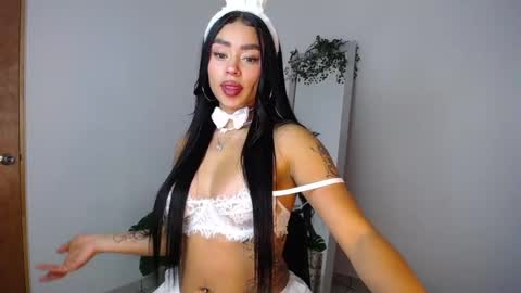 Mily Ortiz online show from October 30, 2025, 2:51 pm