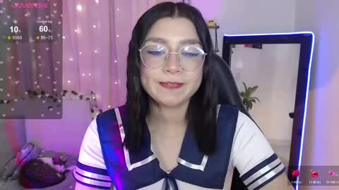 Mily online show from November 6, 2025, 9:15 pm