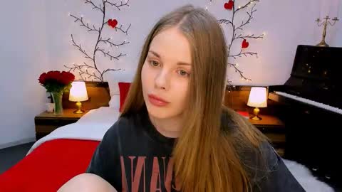 Kelly online show from September 13, 2025, 9:09 am