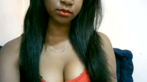 mimie32 online show from June 23, 2026, 7:28 am