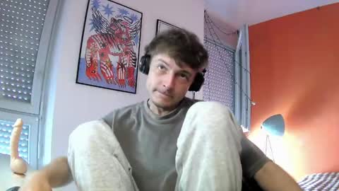 mimiro12 online show from May 21, 2026, 11:39 am