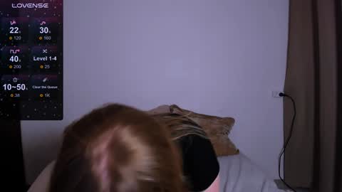 hi Im Mina  online show from February 5, 2025, 1:26 am