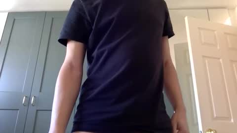 mince_alors online show from March 23, 2026, 1:26 pm