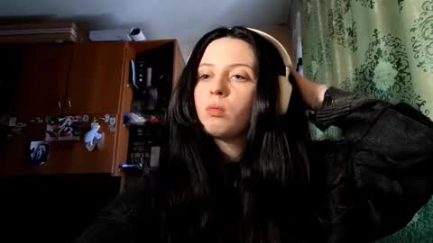 Snapshot of mindyrives chatting on February 15, 2026, 7:51 am Mindy online show from February 15, 2026, 7:51 am