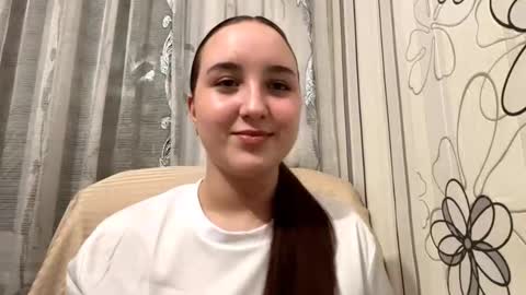 Snapshot of minervareddoch chatting on October 12, 2025, 8:52 pm Daisy online show from October 12, 2025, 8:52 pm