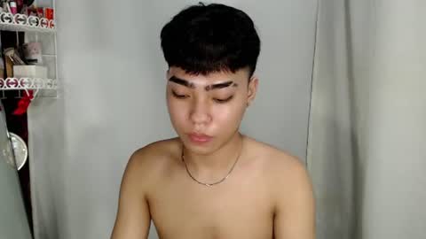 mingkla_man online show from July 17, 2026, 8:32 am