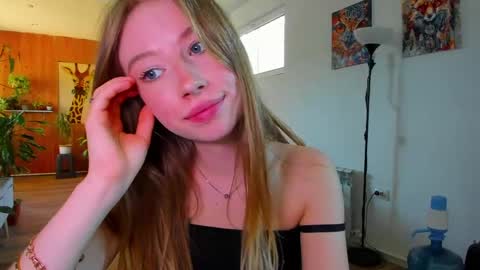 Amelia online show from May 9, 2026, 11:48 am