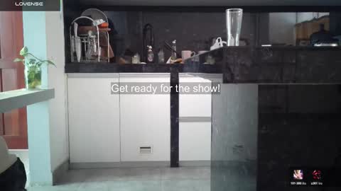   Mini Mila Kunis ft Ashton Katchero. Follow me to stay in touch  online show from September 21, 2025, 2:40 pm