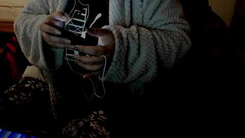 Snapshot of minka0 chatting on November 29, 2025, 10:24 pm minka0 online show from November 29, 2025, 10:24 pm