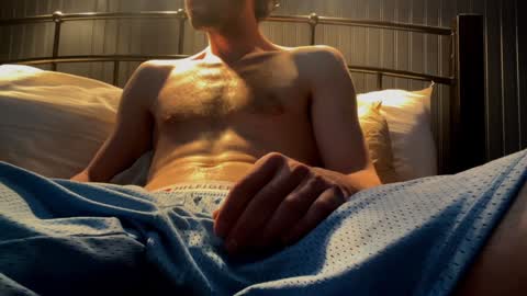 minkfloow online show from January 7, 2025, 2:08 pm