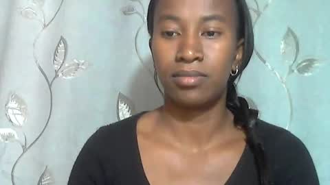 minouch211907 online show from March 23, 2026, 5:22 am